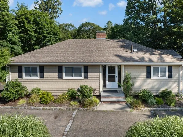 855 Worcester St, Wellesley, MA 02481
