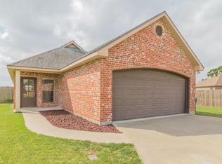 111 Legend Creek Dr, Youngsville, LA 70592