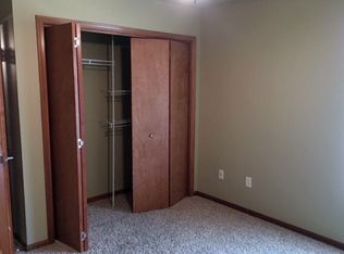 1319 Madison St, Vermillion, SD 57069