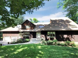 115 Scarborough Rd, Briarcliff Manor, NY 10510