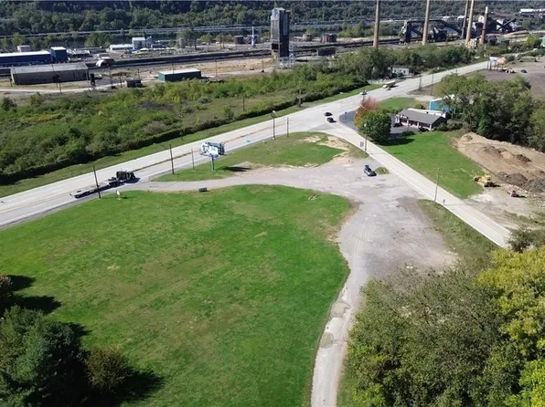 1620 Main St, Follansbee, WV 26037