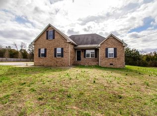 2742 Cliffside Dr, Christiana, TN 37037