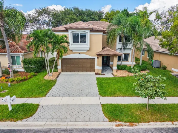 2261 NW 139th Ave, Sunrise, FL 33323