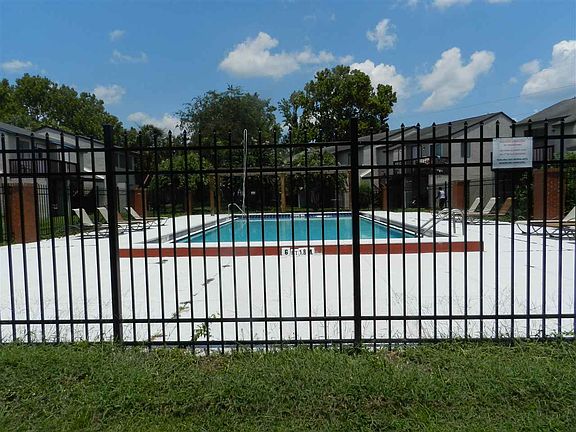 5th image of 1325 Airport Dr E #4