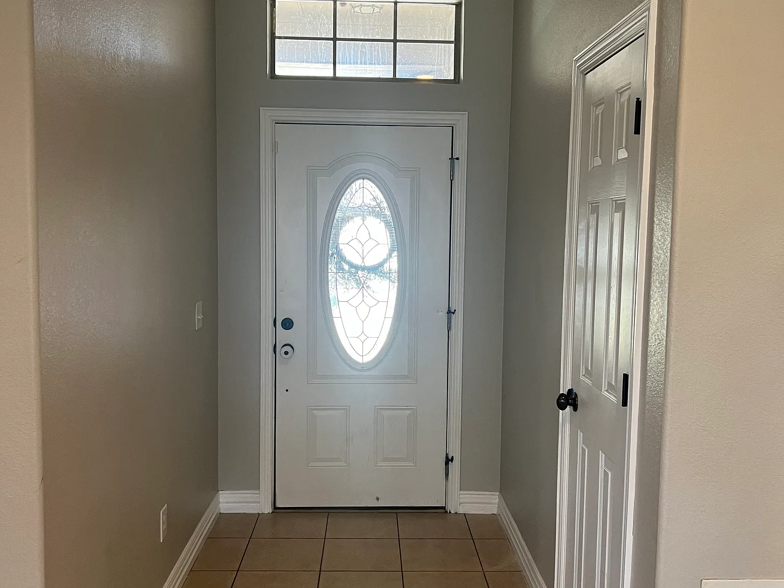 4 bed, 1862 sqft, $2,650 — Photo 2