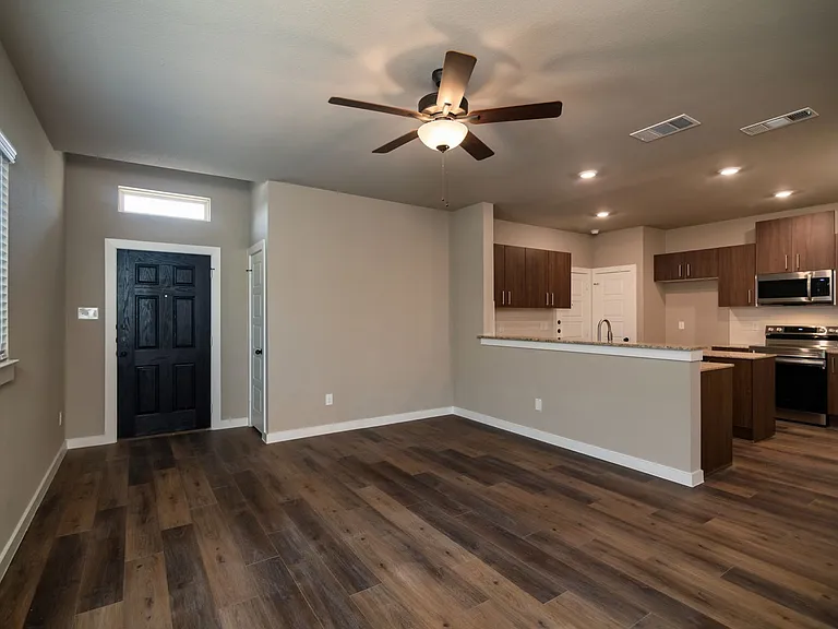 621 Fallow Dr — Photo 5