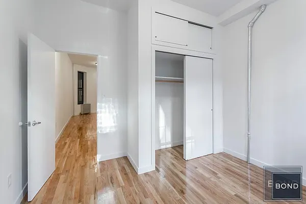 Rented by Bond New York | media 11