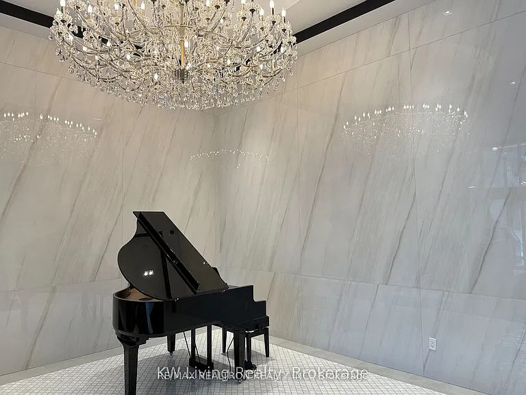 8 Wellesley St W #806 — Photo 8