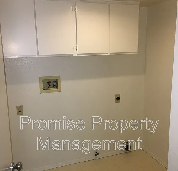 1744 Calle Platico — Photo 5