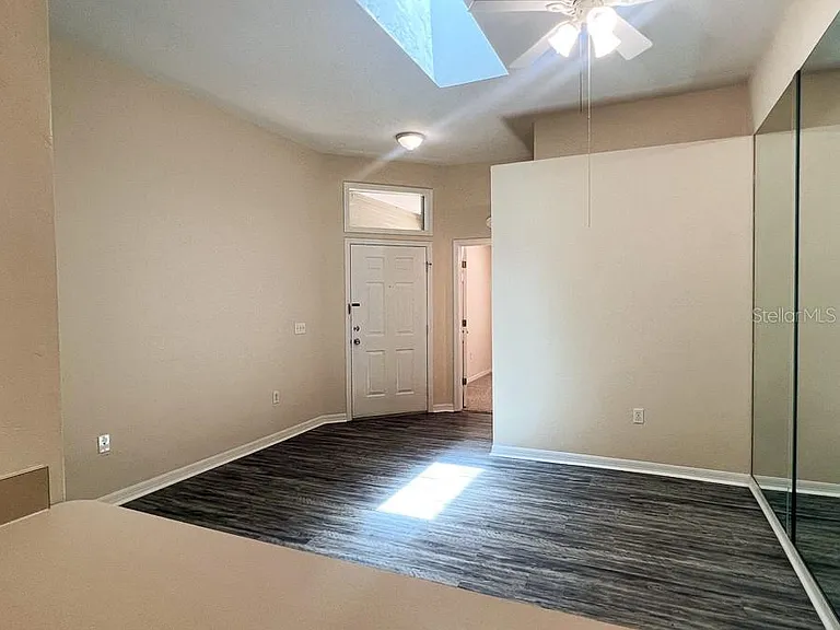3911 SW 27th St #8 — Photo 11