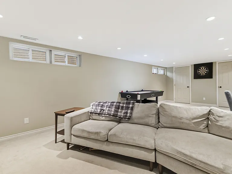 62 Finsbury Cres — Photo 35
