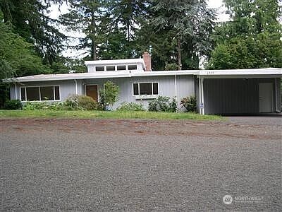 1st image of 6323 Hillcrest Drive SW