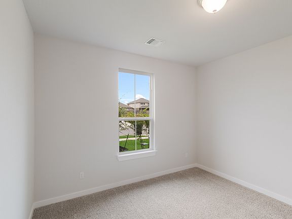 5th image of 2192 Zachry Dr