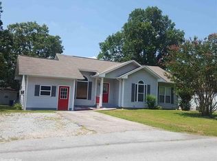 377 Fairview Rd, Salem, AR 72576