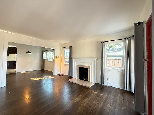 577 Durant Ave — Photo 8