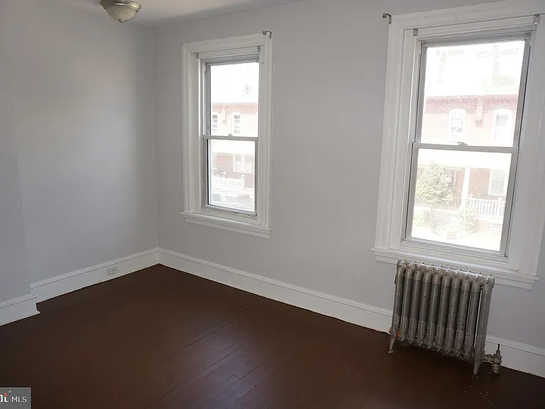 124 Knox St — Photo 14