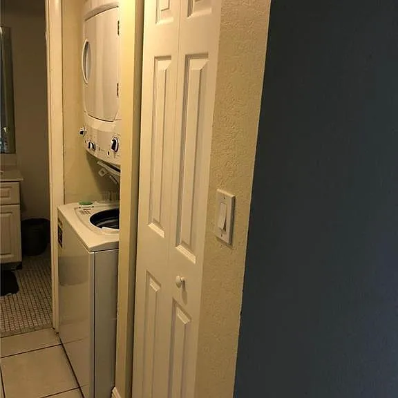 10411 N Kendall Dr #B203 — Photo 3