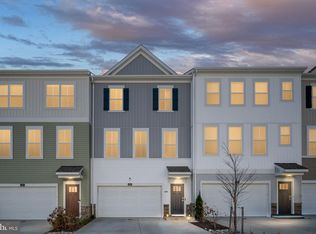425 Snowberry Ln, Fredericksburg, VA 22405