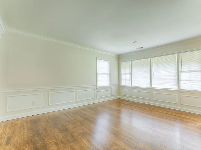 1261 W Perkins Rd — Photo 13