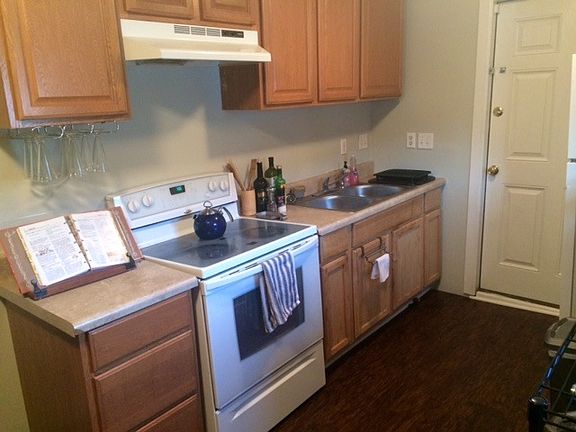 Kitchen with woodstyle floors
