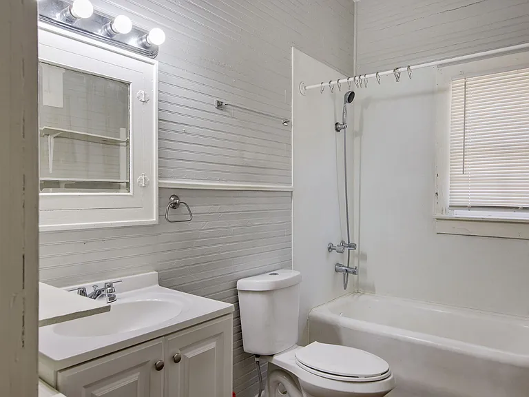 218 Jackson St #A — Photo 13