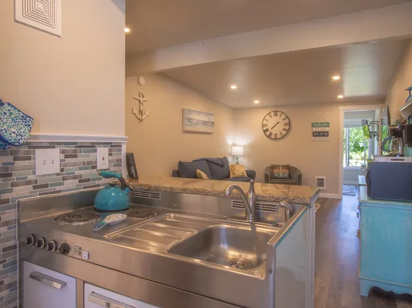 (undisclosed Address), Ocean Shores, WA 98569