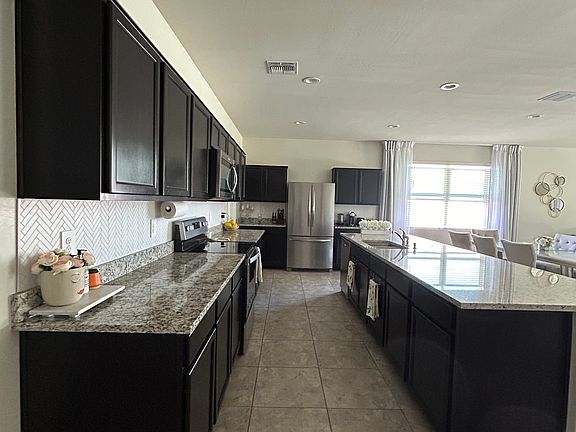 4th image of 35933 W Seville Dr