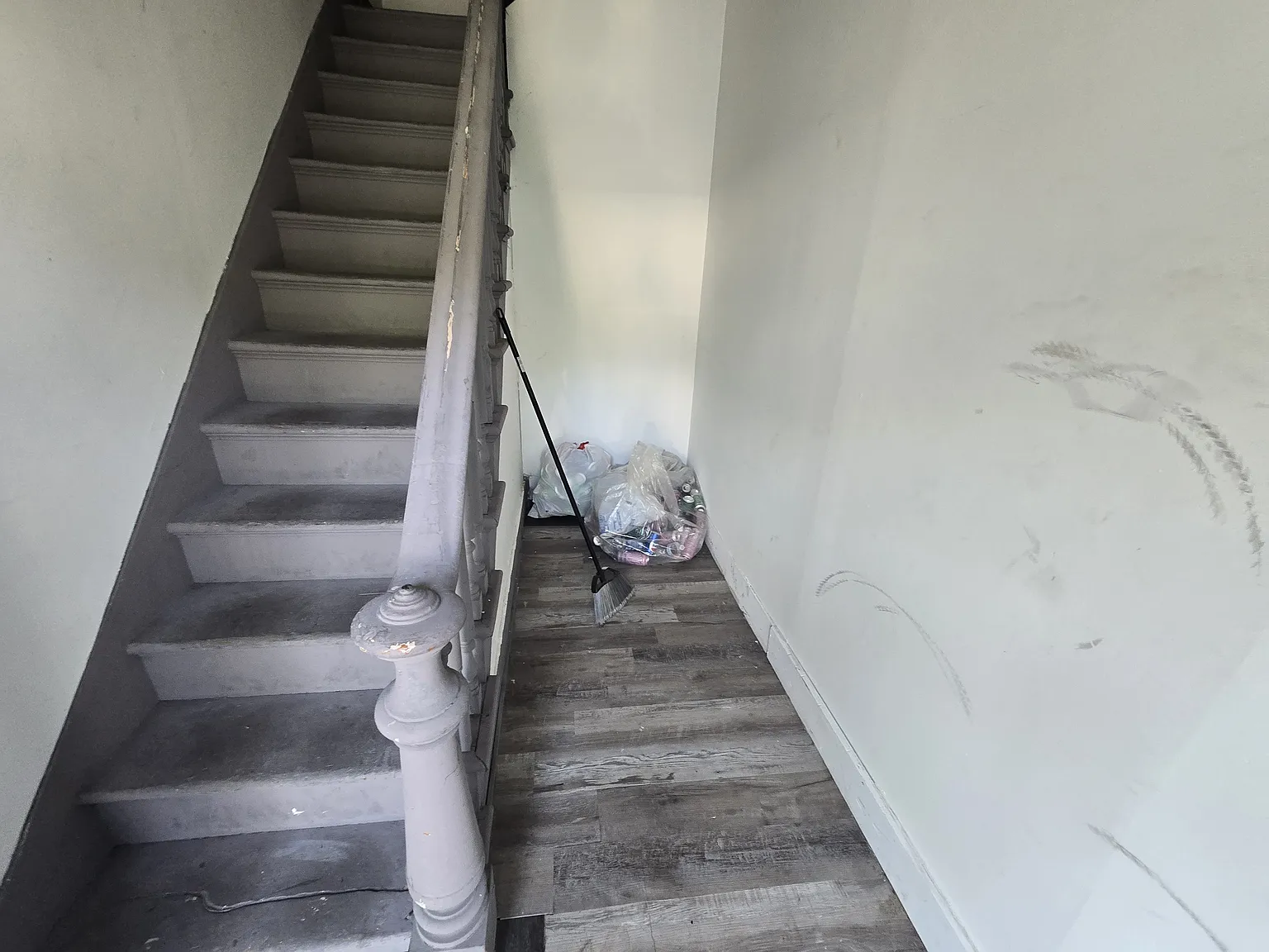 4 bed, $1,600 — Photo 4
