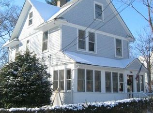 64 Whitewood Ave, New Rochelle, NY 10805