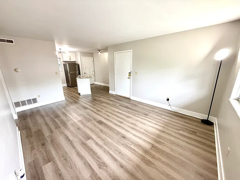 1540 Glenn Ave #C — Photo 7