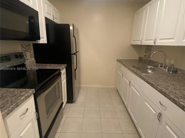 800 SW 131st Ave APT 311F, Hollywood, FL 33027