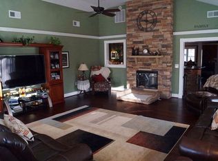 213 Mountain Rd, Pasadena, MD 21122