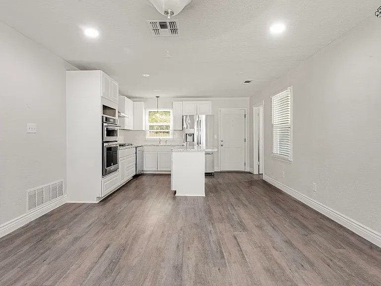 3406 Arthur St — Photo 20