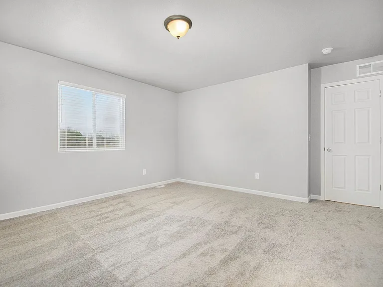 139 Schirmer Pkwy — Photo 20