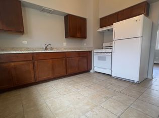 18423 Torrence Ave., Lansing, IL 60438