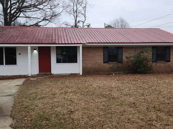 1812 Jones St, Amory, MS 38821
