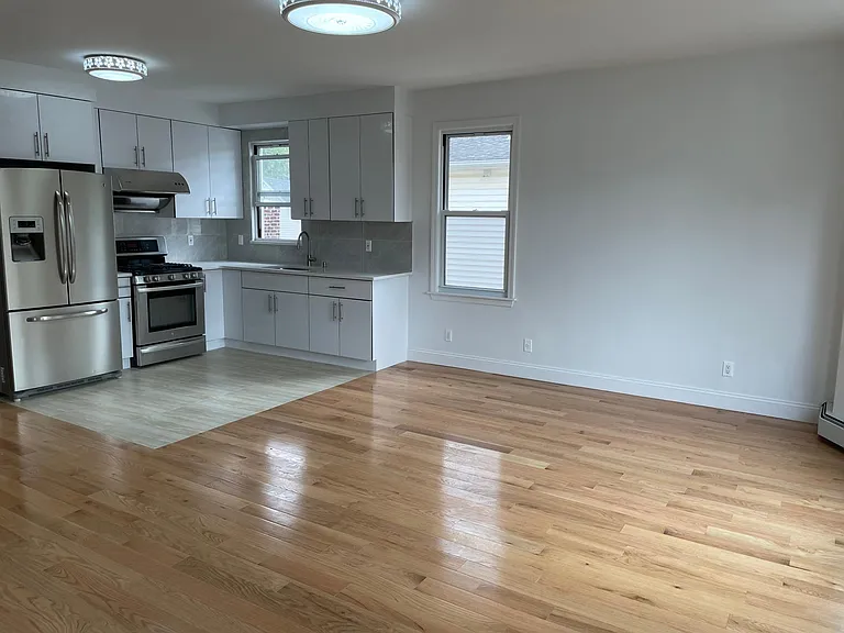 14-11 115th St #2 — Photo 2