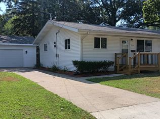 216 Williams St, Spring Lake, MI 49456
