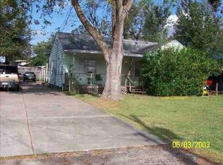 4520 Harrison Ave, Groves, TX 77619
