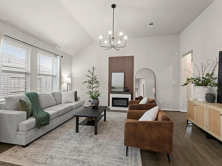 14911 Spring Forest Ln — Photo 2