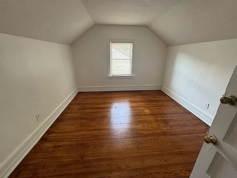 270 East Ave — Photo 13