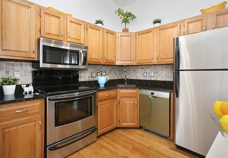 154 F St #1 — Photo 4