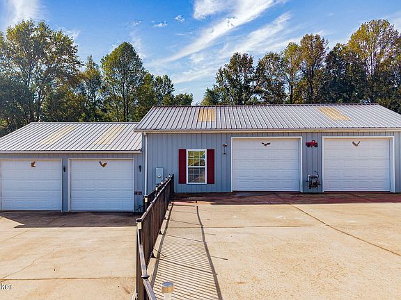 3rd image of 443 Mount Sherman Rd
