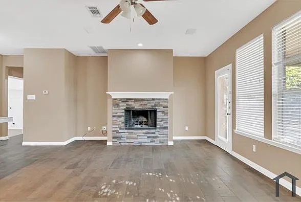 2417 Hawkwood Ct — Photo 12