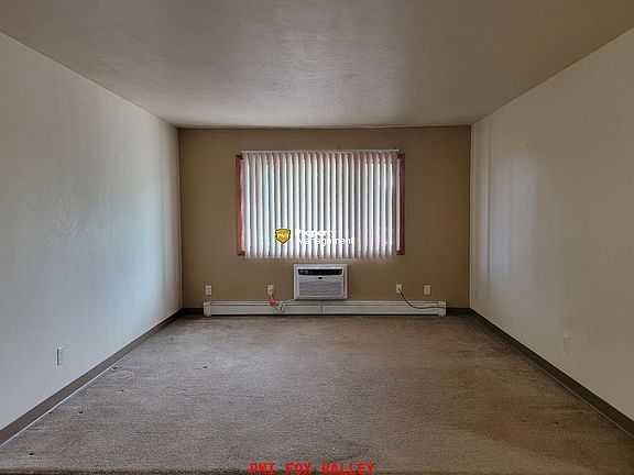 3rd image of 104 Sycamore Dr Unit 1