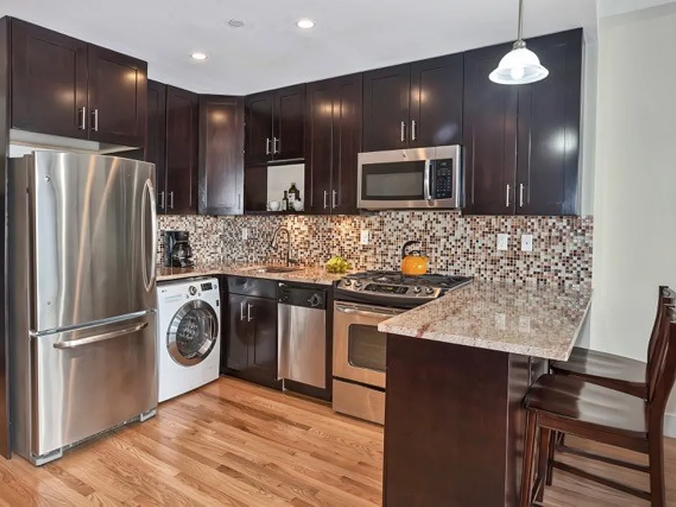 225 E 111th St #2B