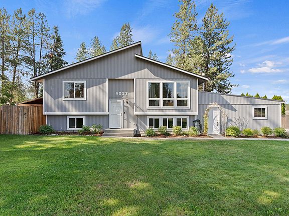 3rd image of 4227 E Mount Spokane Park Dr