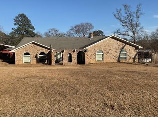 910 N Whatley Rd, White Oak, TX 75693