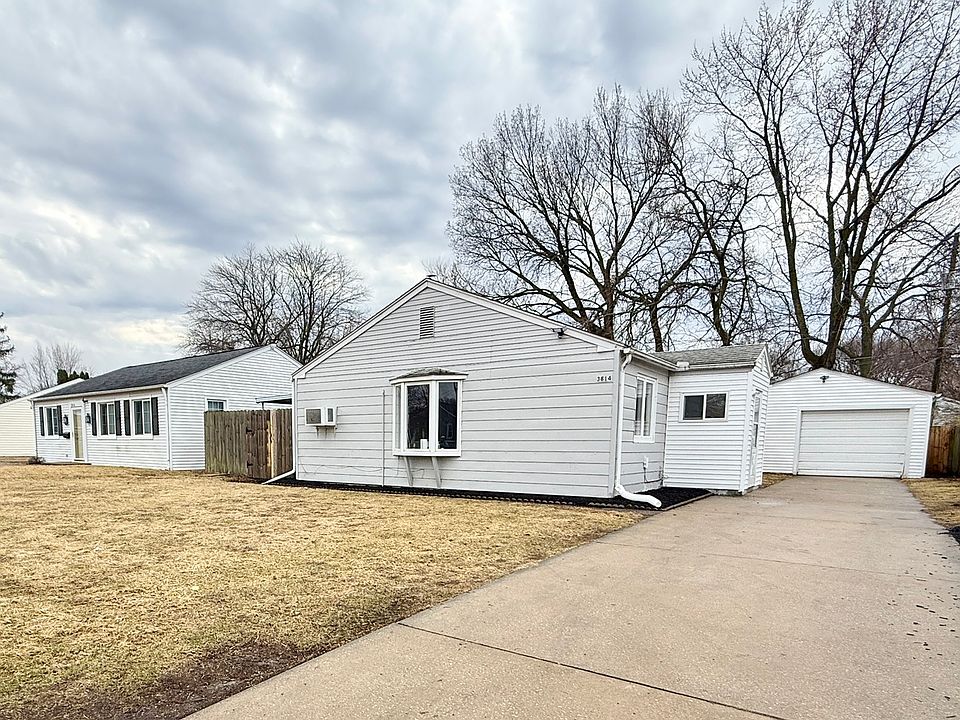 1st image of 3814 10th Avenue Ct