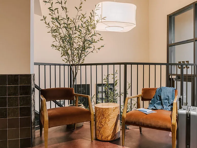 Building's Lounge